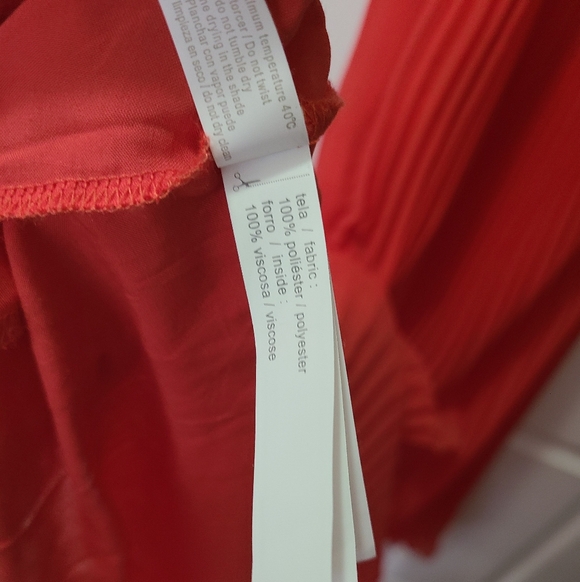 Pleated Halter Maxi Dress in Vibrant Red - Picture 5 of 6